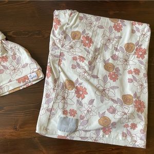 Copper Pearl car seat cover with matching top knot hat